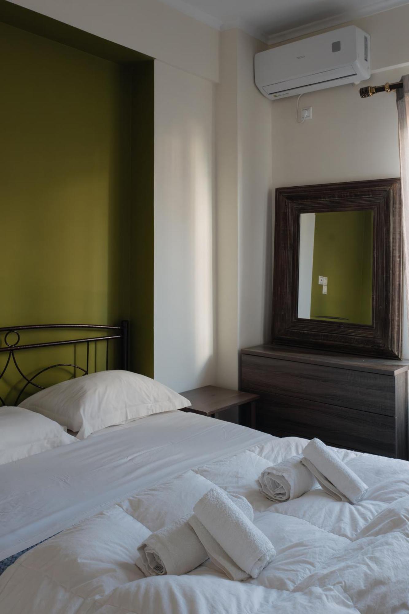 Nefeli City Apartments Patras Dış mekan fotoğraf
