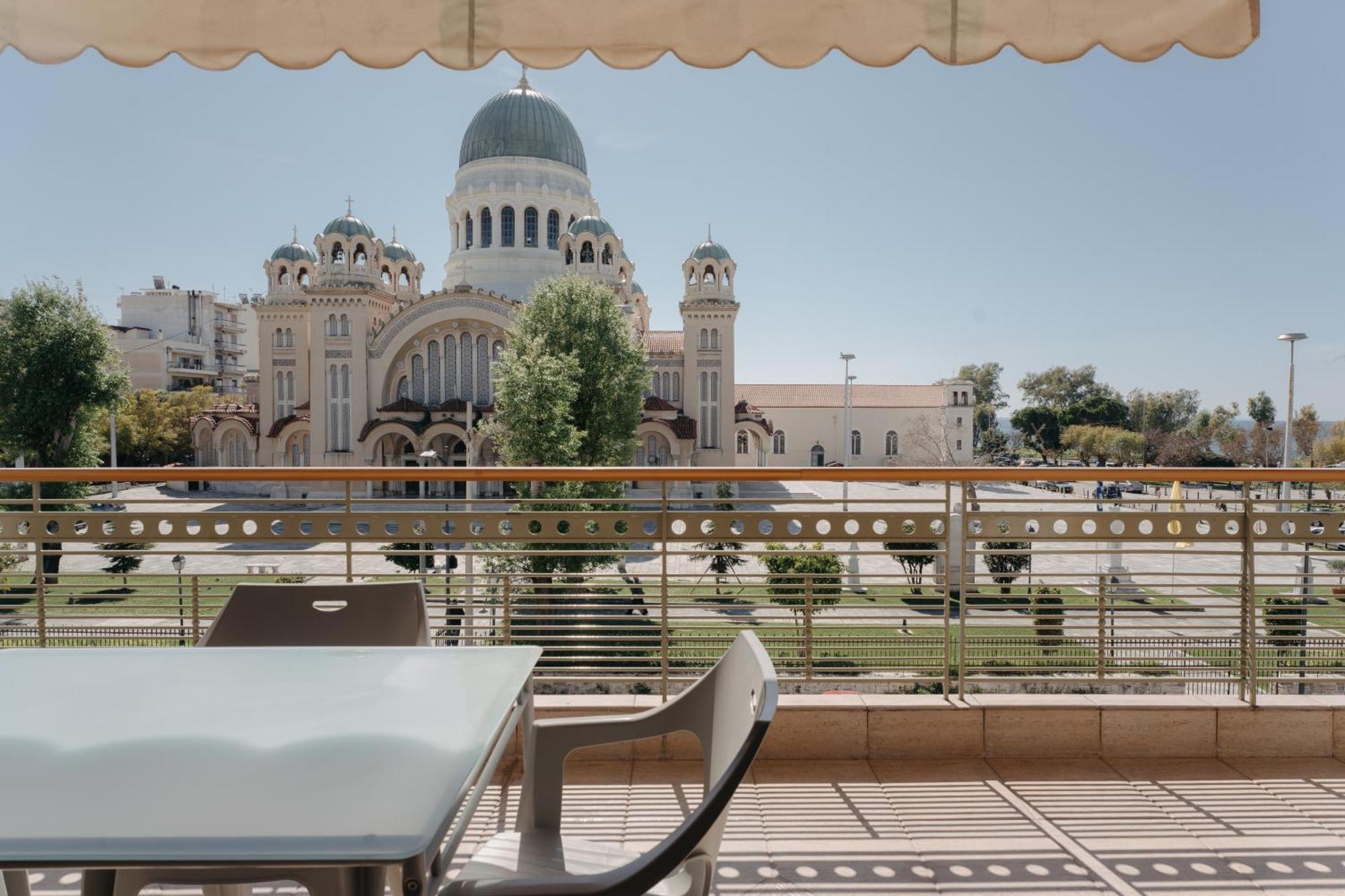 Nefeli City Apartments Patras Dış mekan fotoğraf