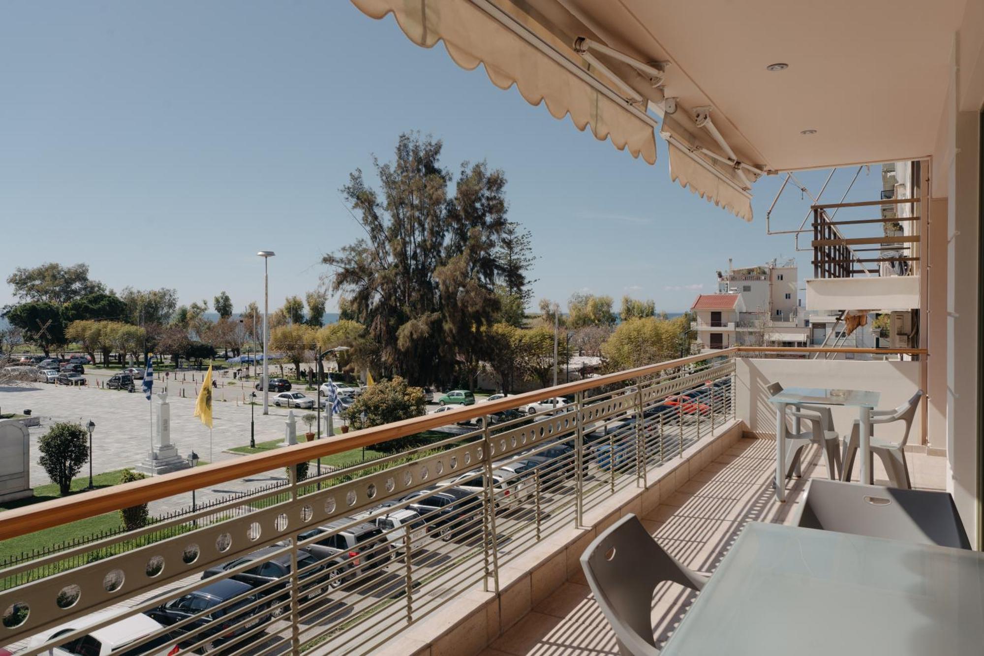 Nefeli City Apartments Patras Dış mekan fotoğraf